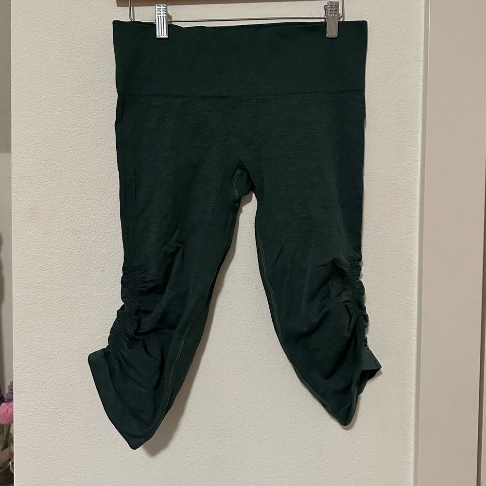 Lululemon Capri stretch leggings